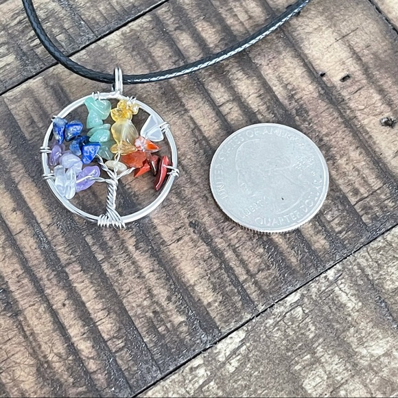 36mm Chakra Chip Wire Wrap Pendant Necklace - Picture 3 of 4